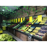 Premium Obstschregen und Gemüsestande